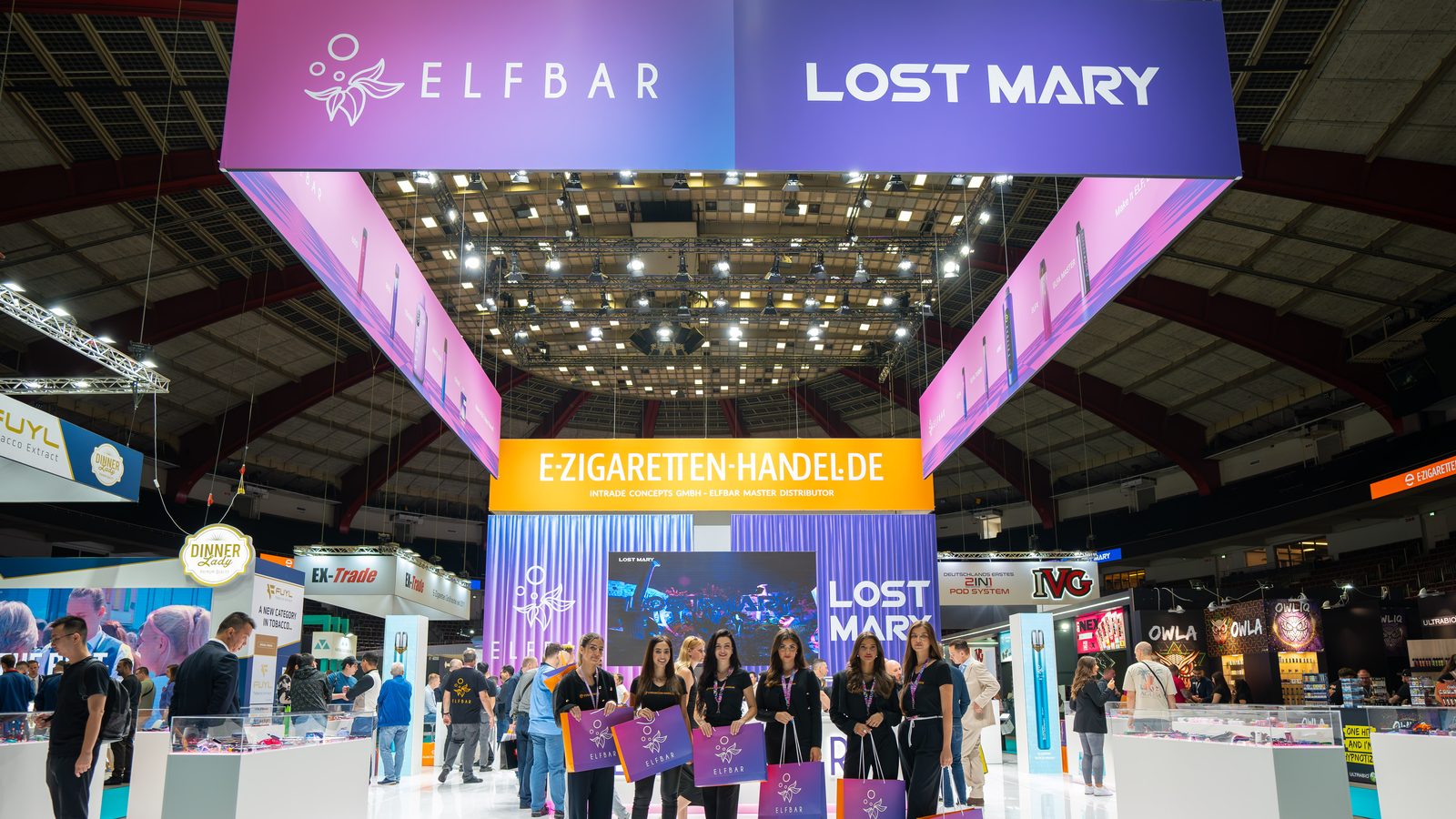 Wide shot of a major trade fair booth — full photo and video coverage by Pixer
